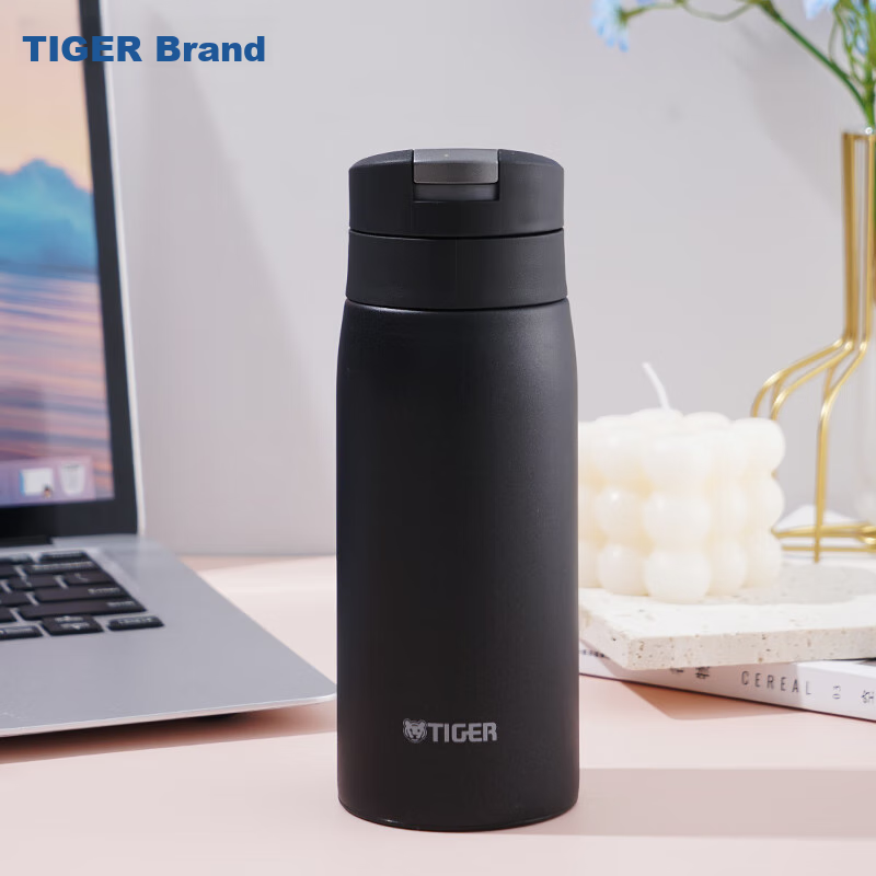 TIGER Dream Gravity Lightweight Flip-Lid Insulated Vacuum Outdoor Water Bottle MCX-A351 Matte Black 350ml