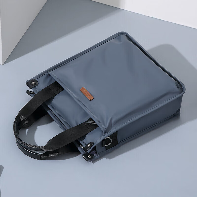 Golf Business Briefcase, Men's Handbag, Multi-Compartment Vertical Style, Should...