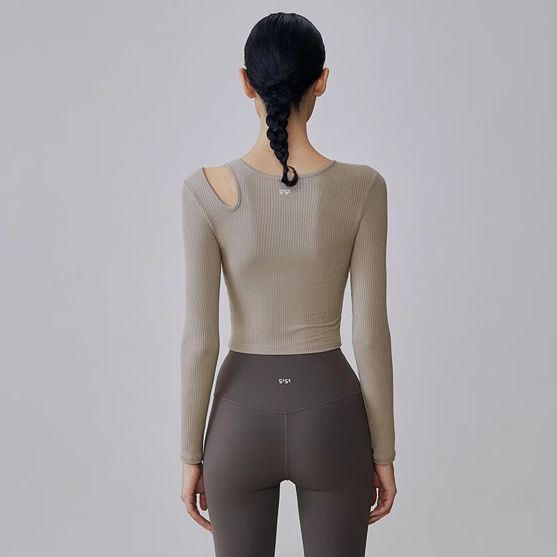 GIGT Women's Long Sleeve Yoga Top with Chest Pad for Autumn and Winter Pilates,...