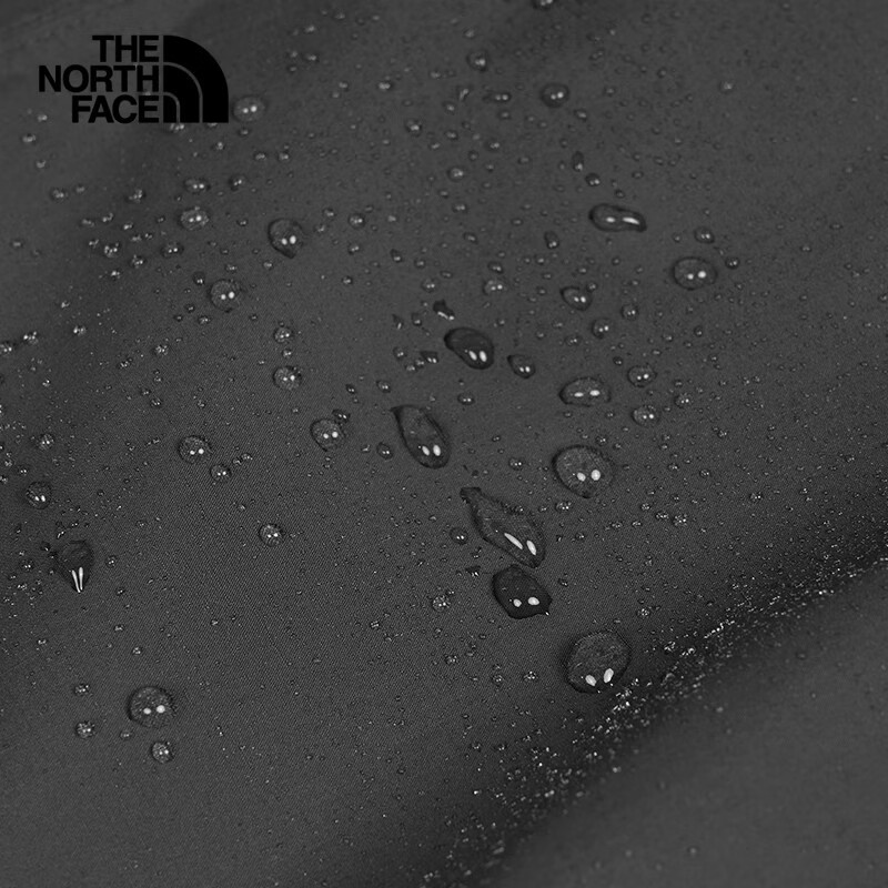 The North Face Women's Outdoor Waterproof and Breathable 8DFA Jacket Black/JK3 M