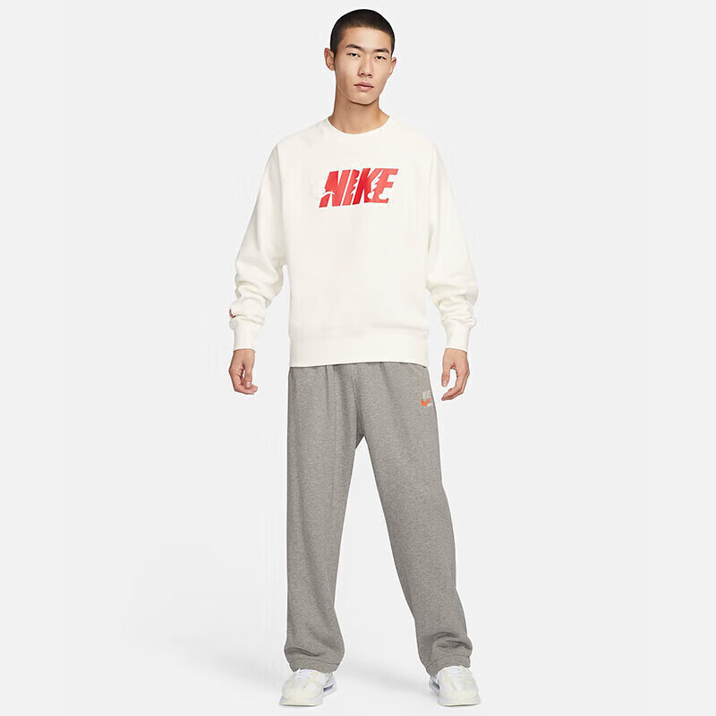 Nike Men's Winter Crew Neck Sweatshirt, Fleece-Lined for Warmth, Casual Sportswe...