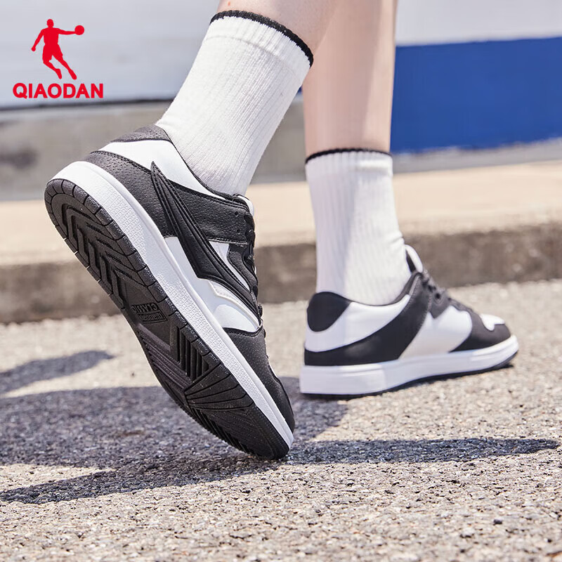 QIAODAN Women's Sneakers, Skateboard Shoes, Autumn And Winter Air Force White Sh...