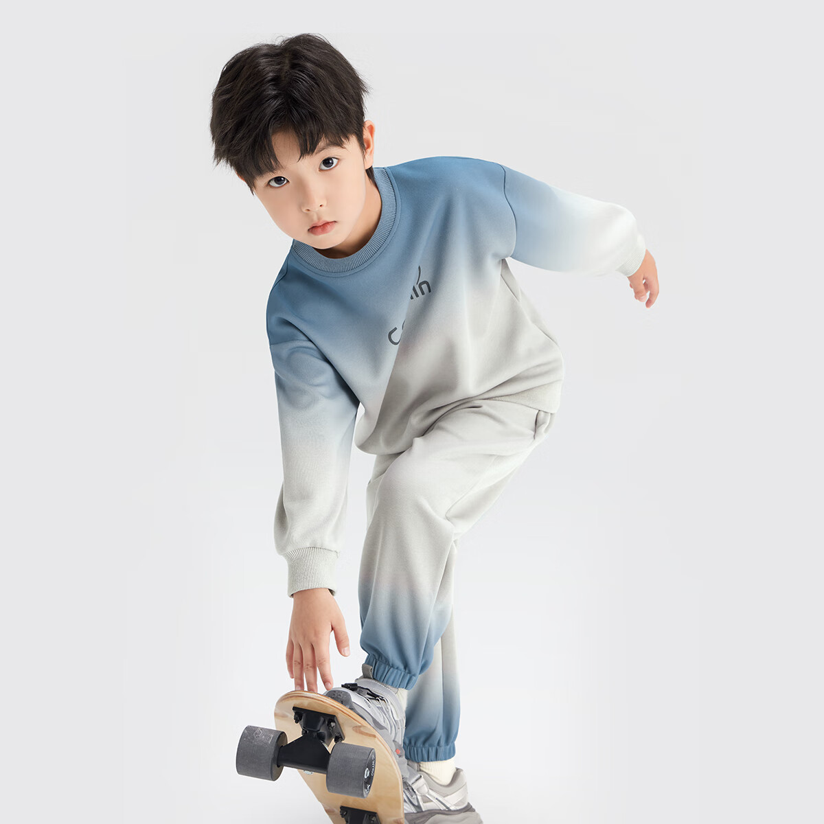 Zuoxi Boys' Spring Outfit Set, Children's Gradient Sports Two-Piece Clothing, 20...