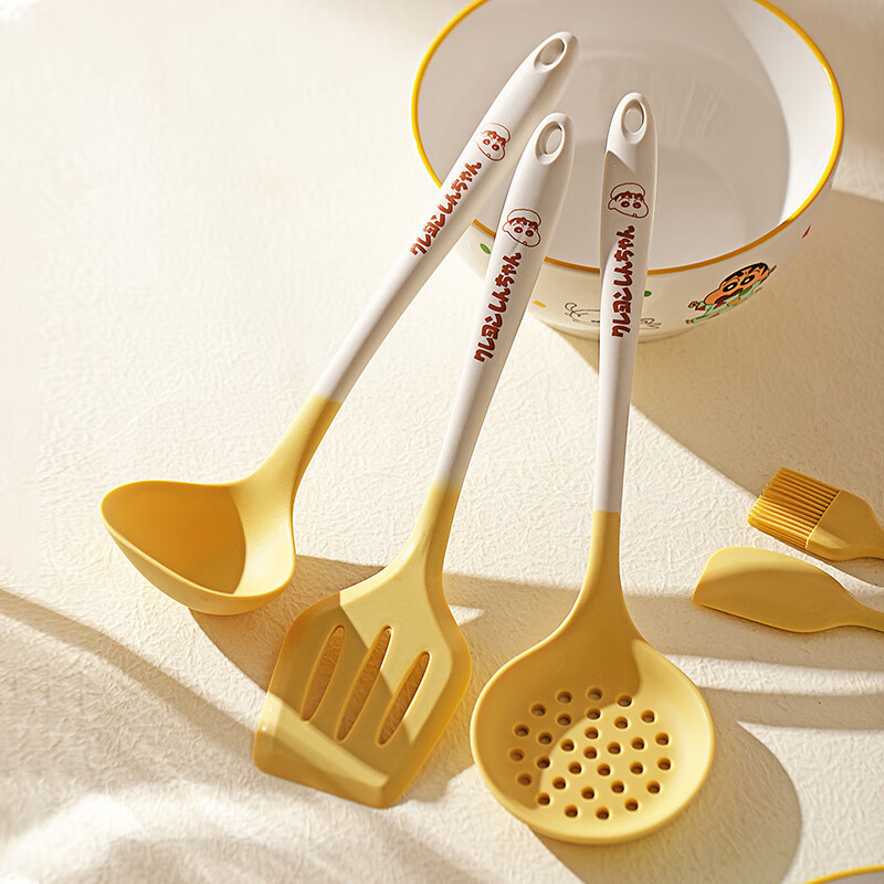 Modern Housewife [Crayon Shin-Chan] Silicone Spatula, Household Cooking And Soup...