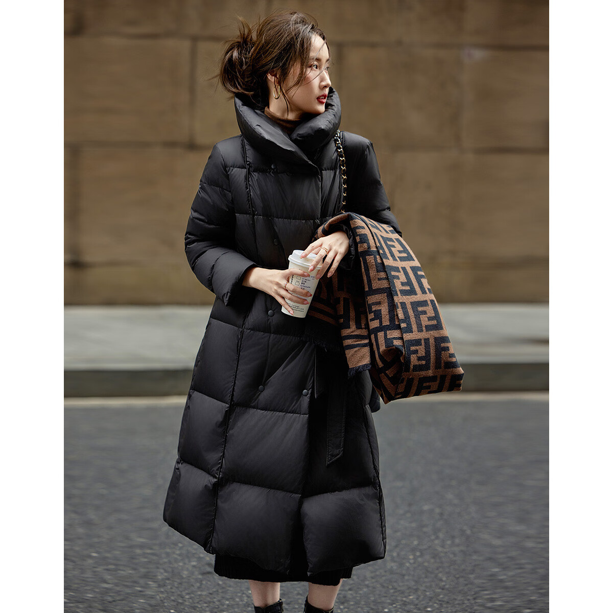 Demana City Light Outdoor Winter 400T Spring Yarn Dyeing, Elastic, Fluffy 90% Duck Down, Large Lapel down Jacket for Women, Black, L